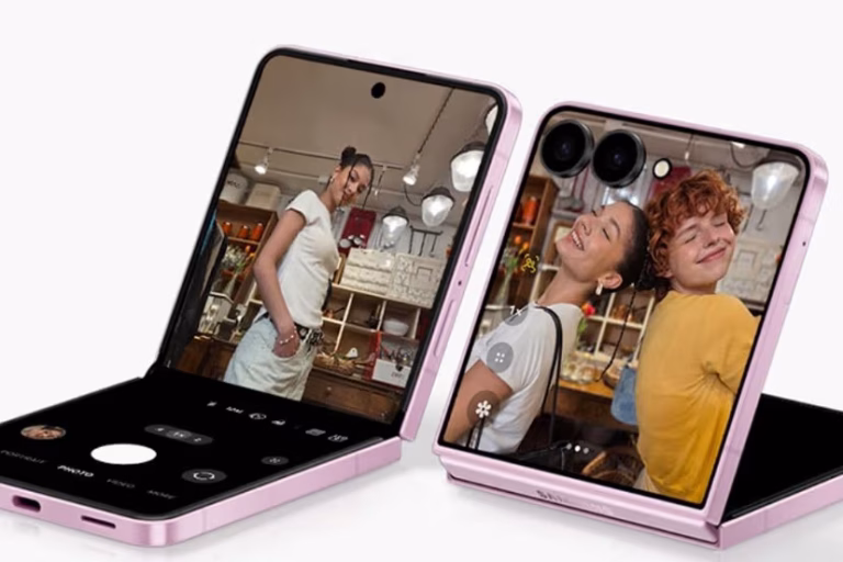Samsung Galaxy Z Flip 8